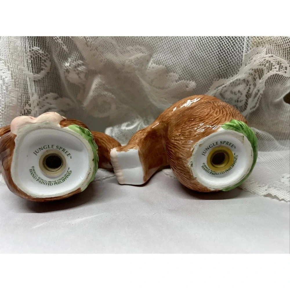 Vintage Monkey salt and pepper shakers Jungle Spree 1992 Strata Group Large‎
